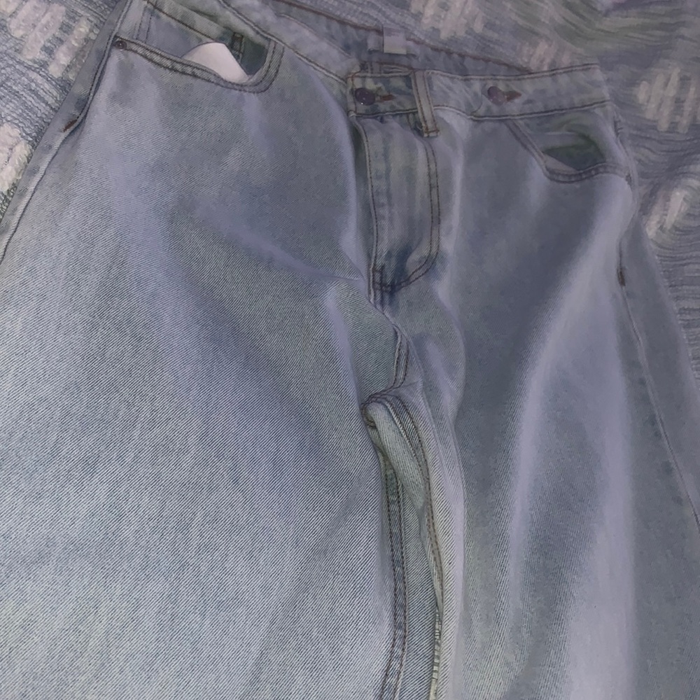 FOREVER 21 Mom jeans/boyfriend jeans size 30